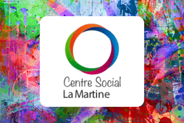 logo centre social La Martine sur fond coloré peinture
